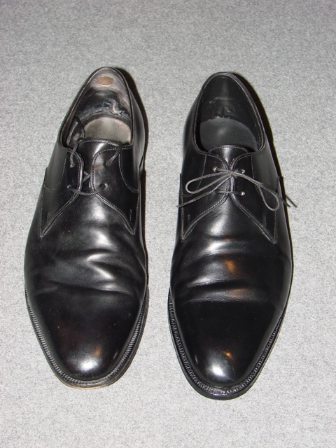 JOHN LOBB